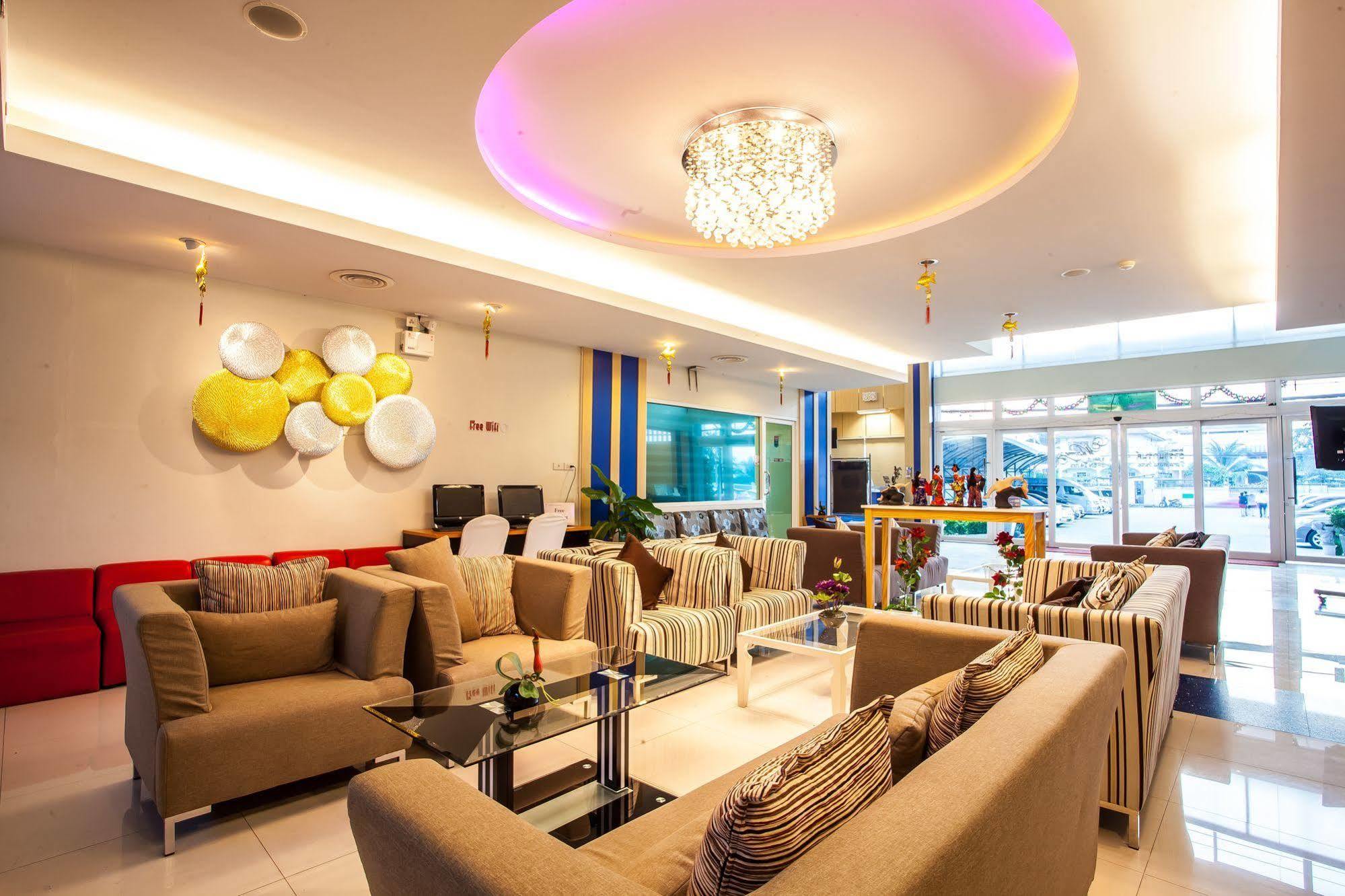 Oyo 234 Tara Grande Hotel & Spa Bangkok Kültér fotó