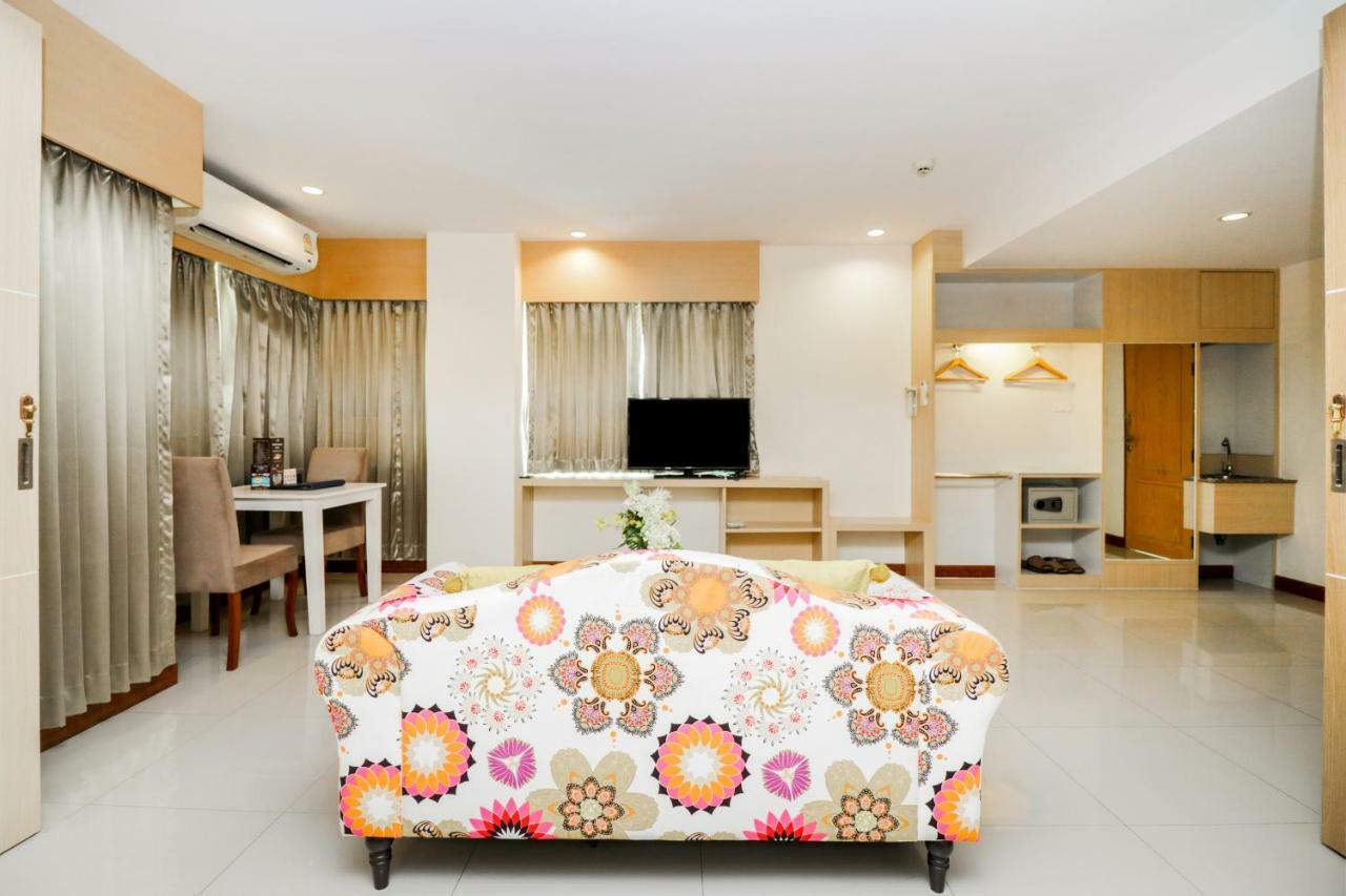 Oyo 234 Tara Grande Hotel & Spa Bangkok Kültér fotó